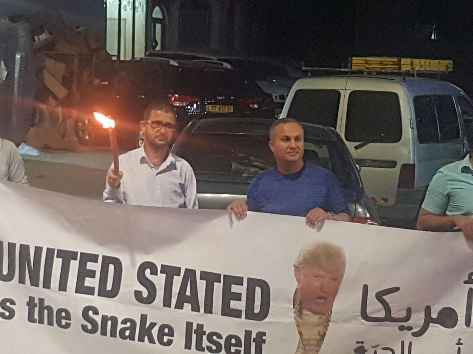 الطيبة تخرج في وقفة غضب نصرة لاهلنا في غزة
